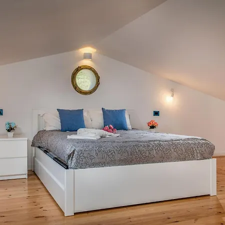 Holidays Vista Torre Bennistra In *